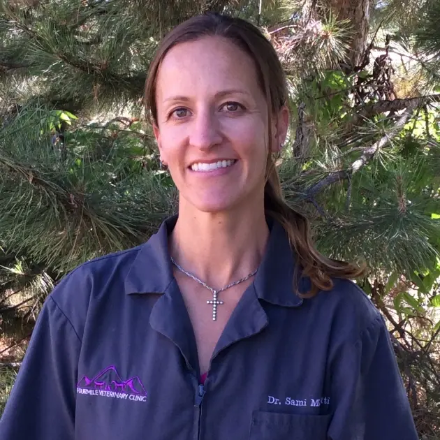 Dr. Sami M. Li, dentist at Humboldt Veterinary Clinic in Cañon City, Colorado.